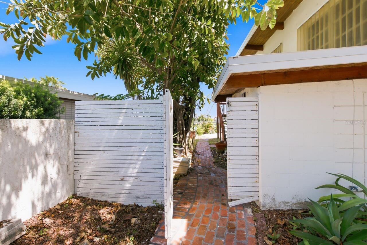 Listing Photo 15