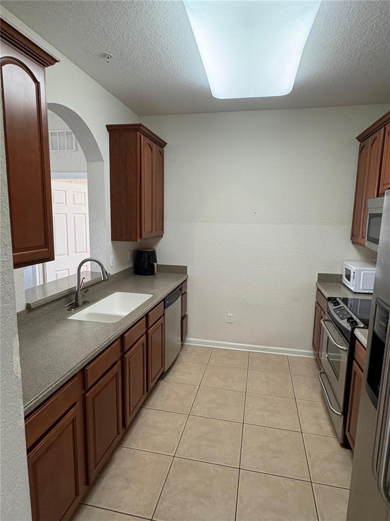 Listing Photo 6
