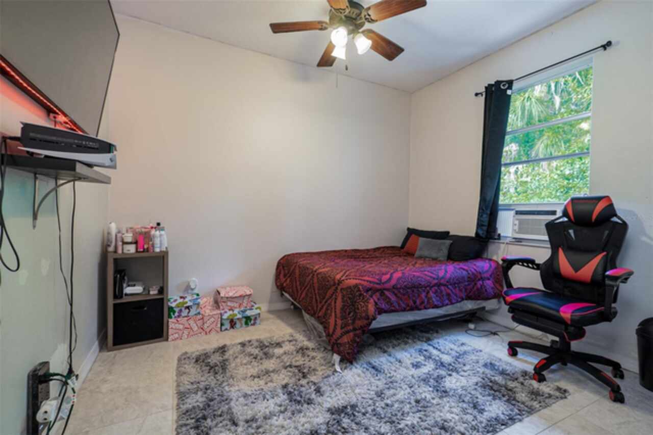 Listing Photo 16