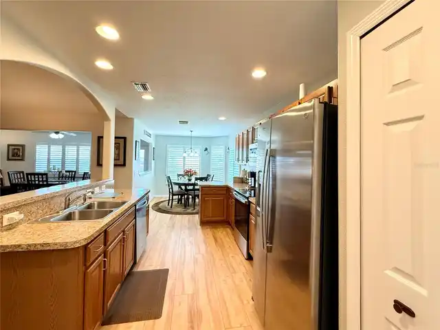 Listing Photo 11