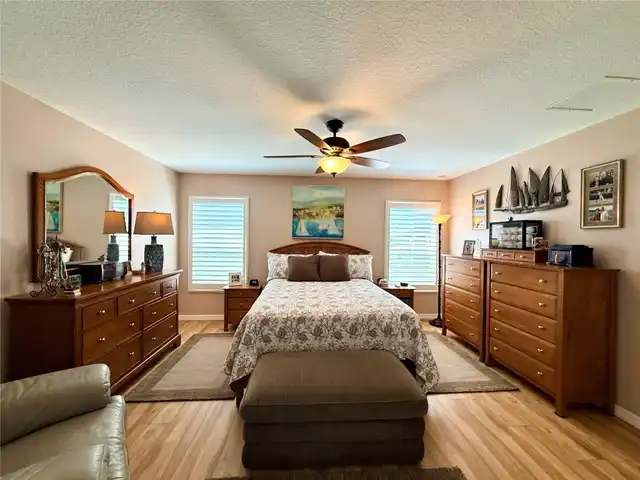 Listing Photo 22