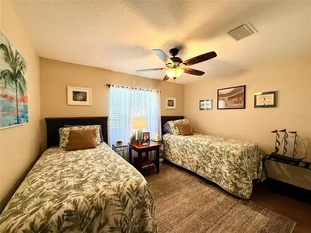 Listing Photo 34
