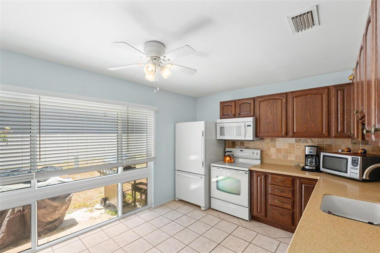 Listing Photo 7