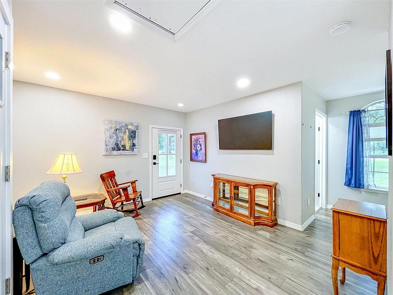 Listing Photo 32