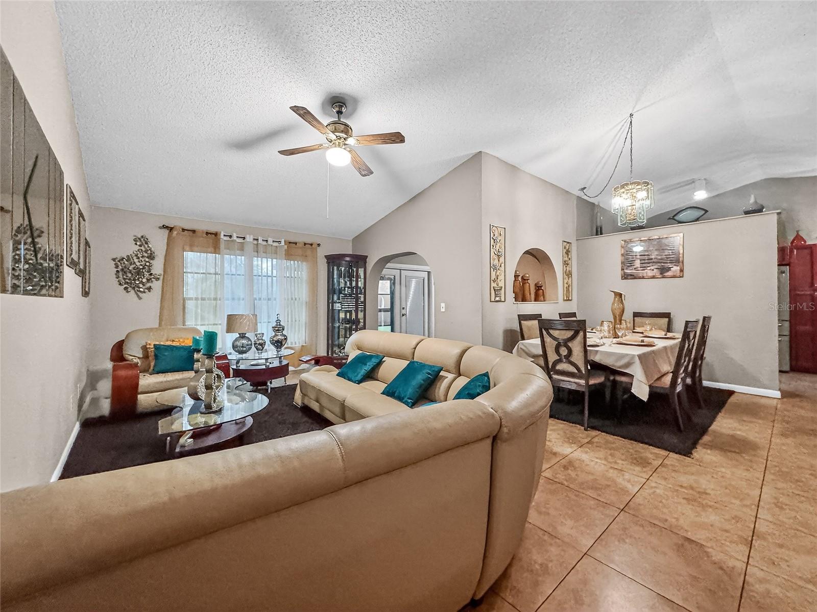 Listing Photo 10