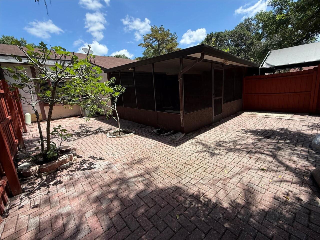 Listing Photo 28