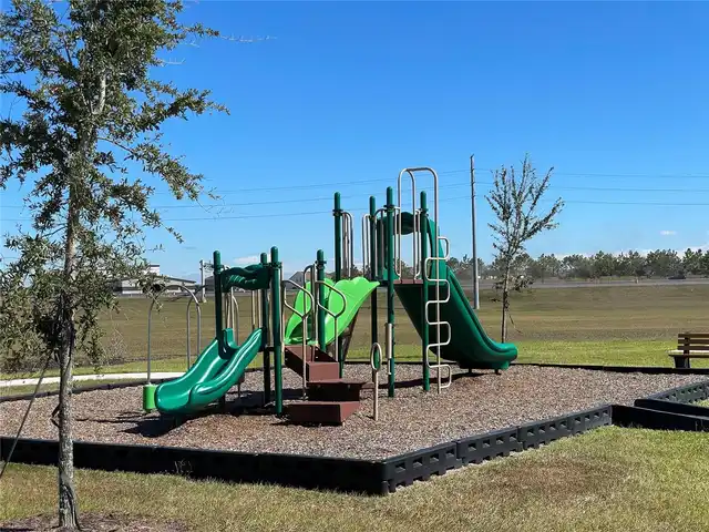 Listing Photo 9