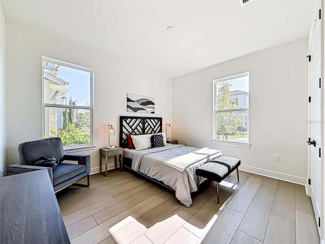 Listing Photo 18