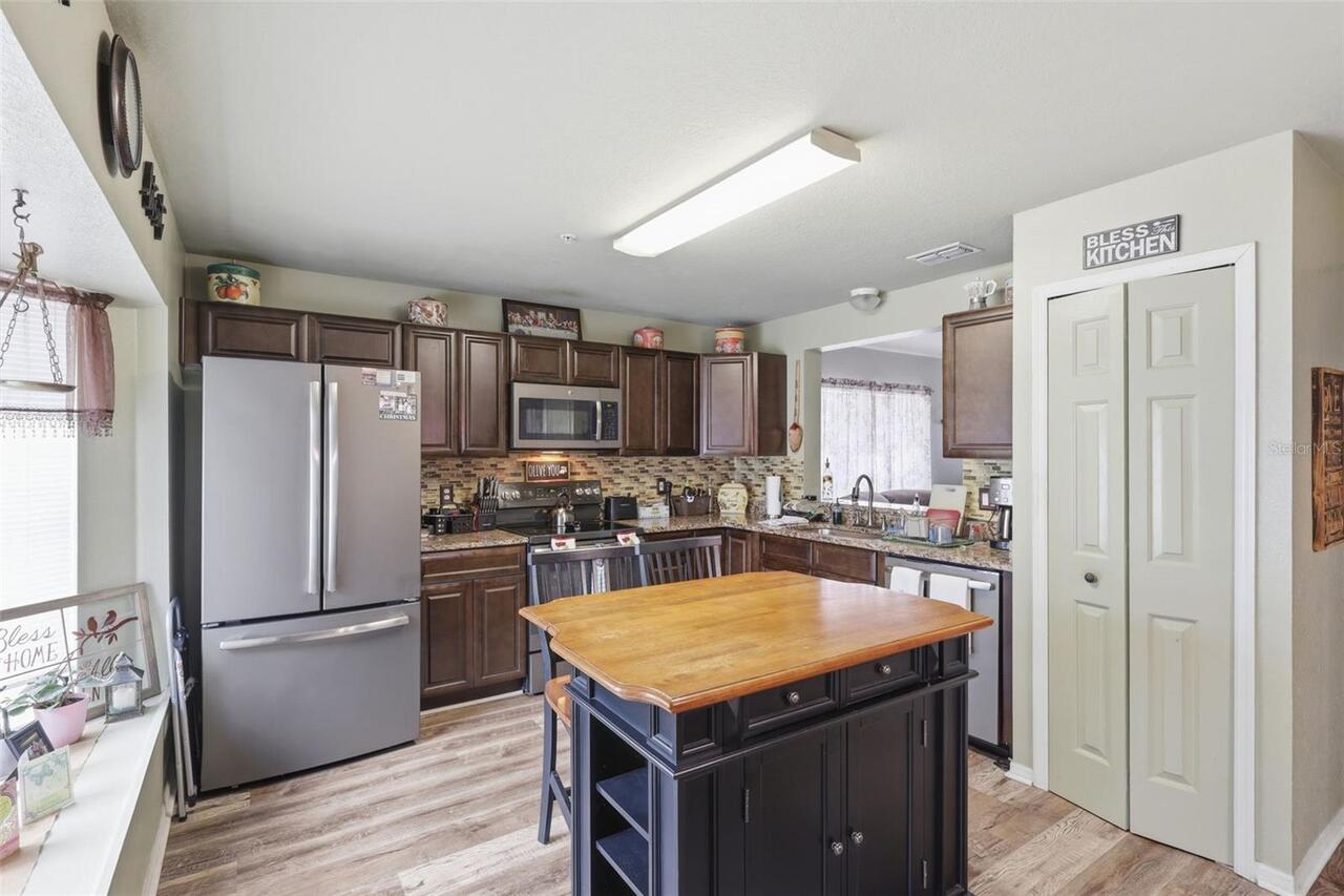 Listing Photo 7