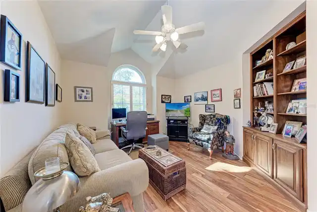 Listing Photo 32