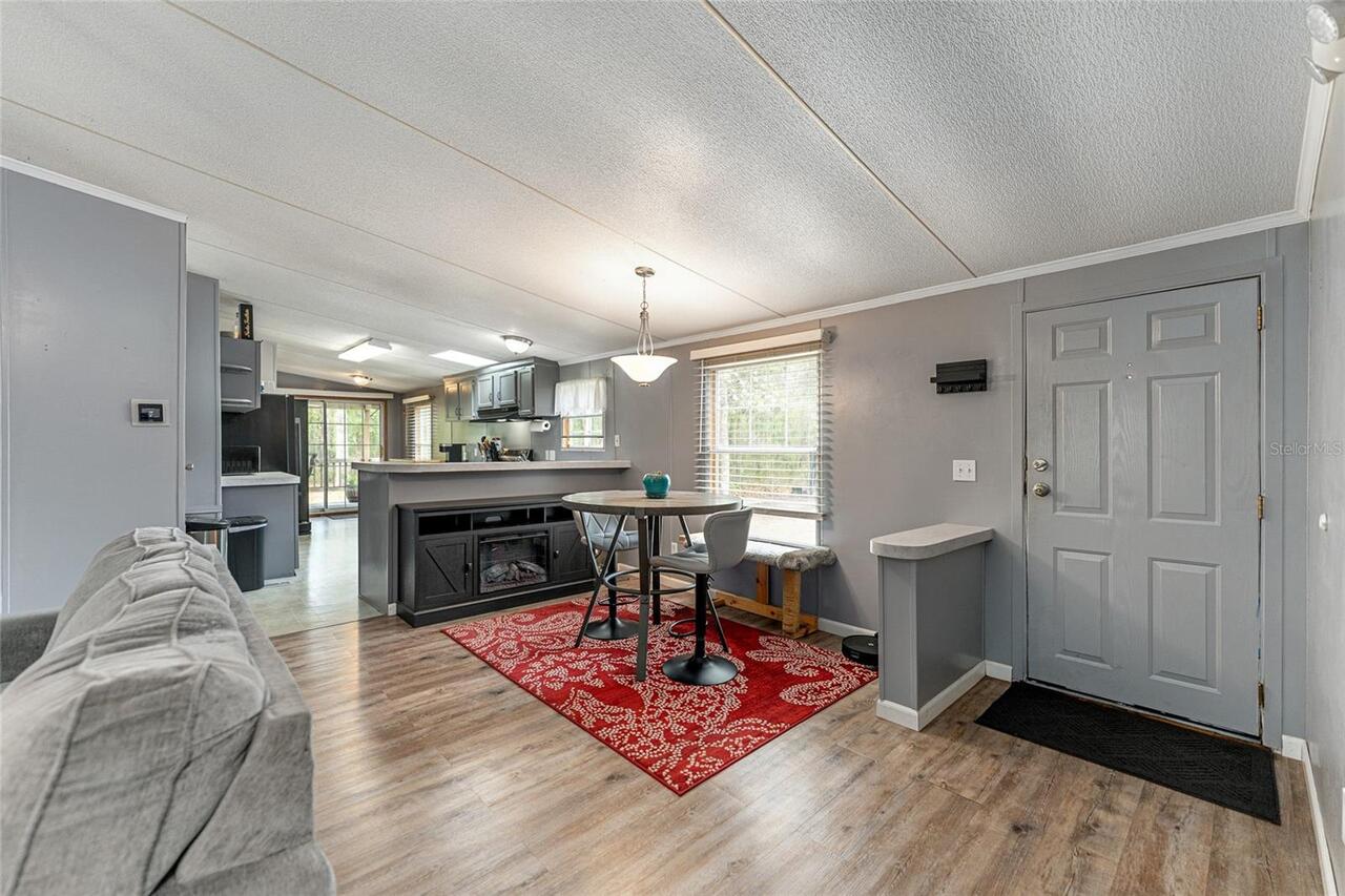 Listing Photo 8