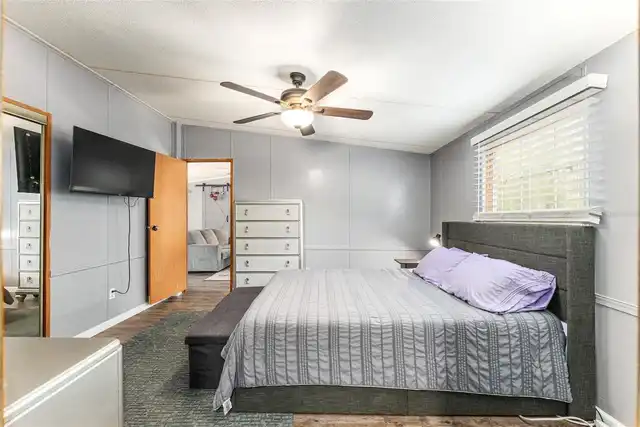 Listing Photo 14