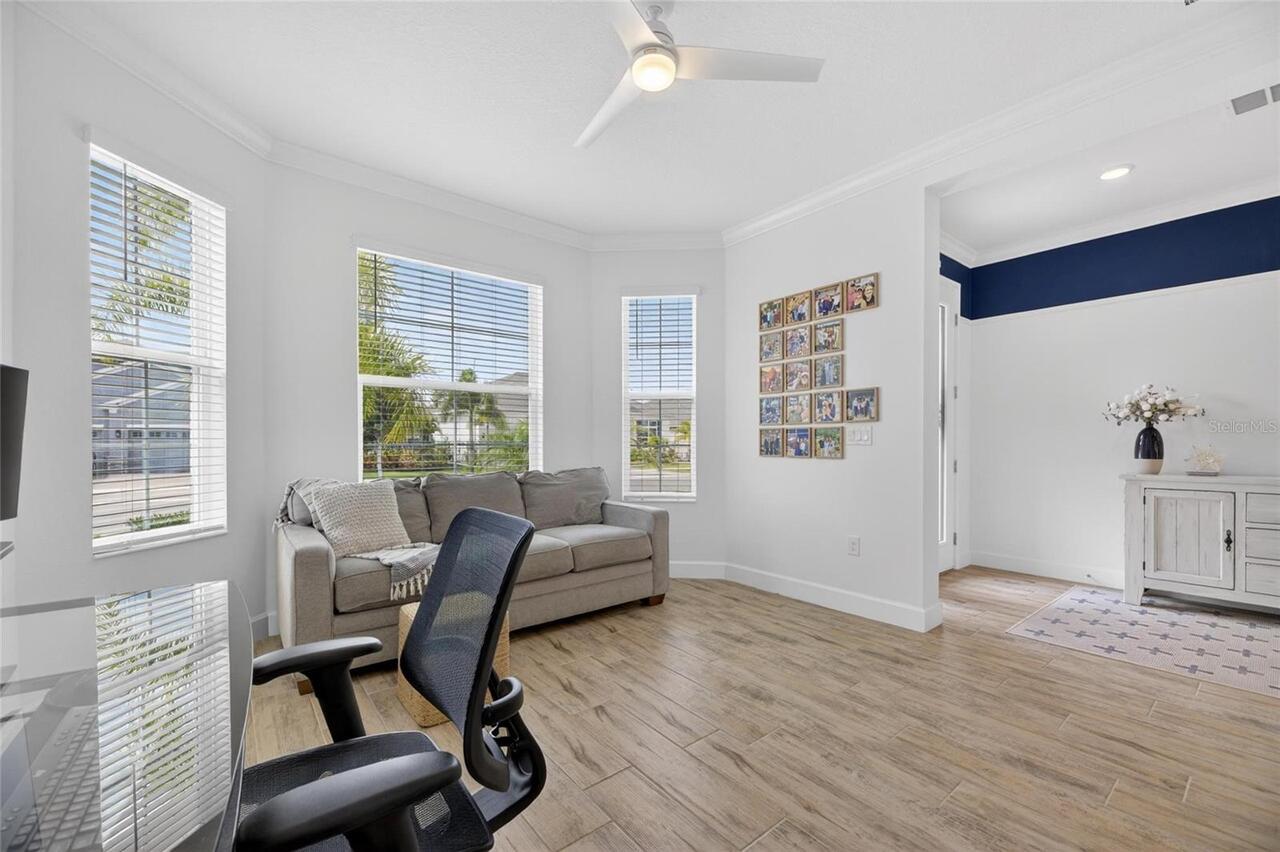 Listing Photo 11