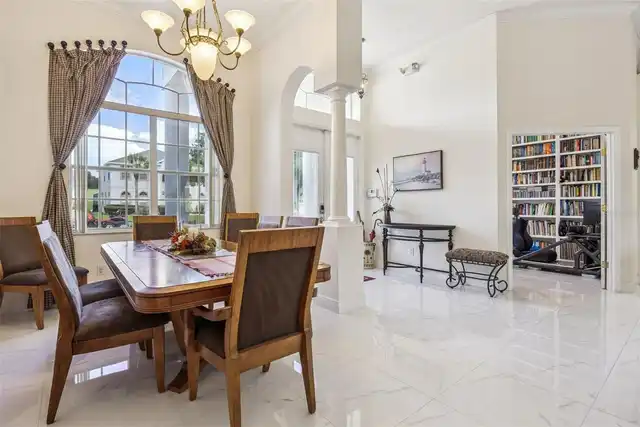 Listing Photo 8