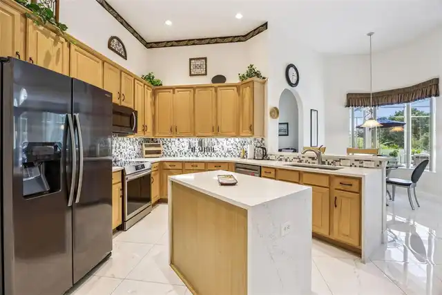 Listing Photo 15
