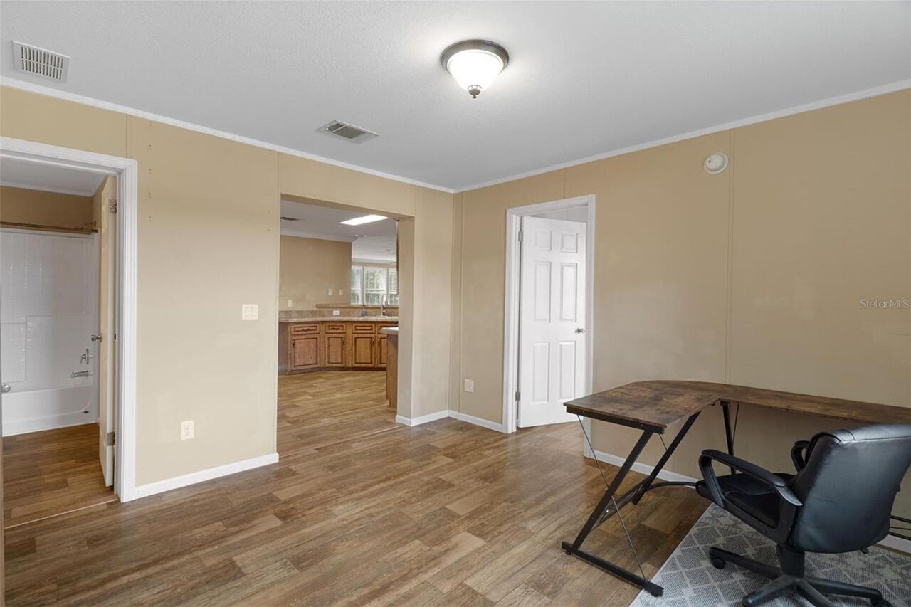 Listing Photo 43