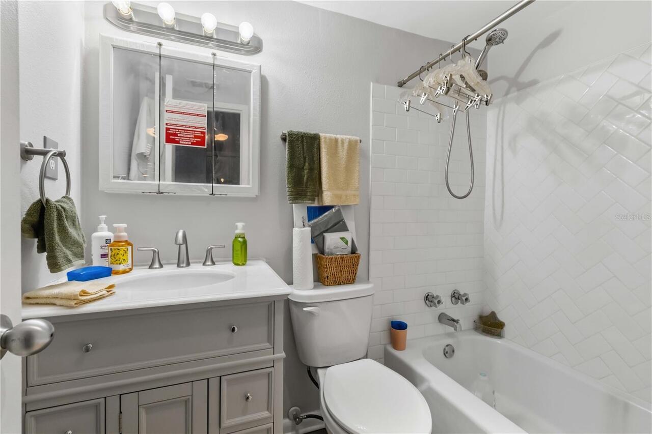 Listing Photo 10