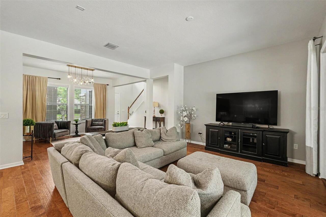 Listing Photo 11