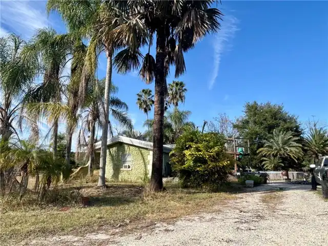 Listing Photo 7