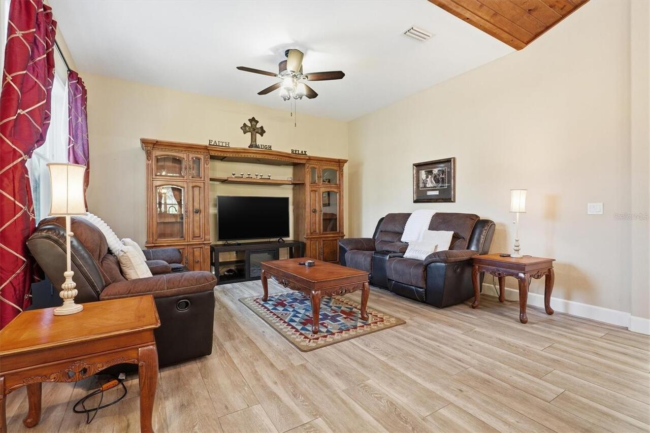 Listing Photo 13