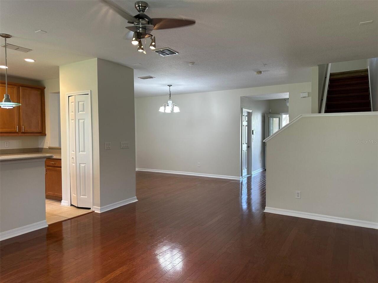 Listing Photo 9