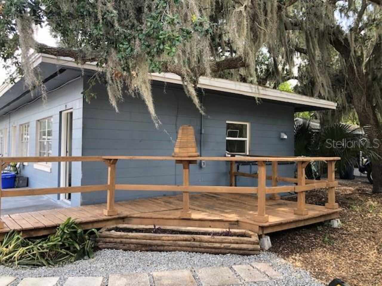 Listing Photo 12