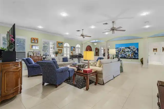 Listing Photo 15