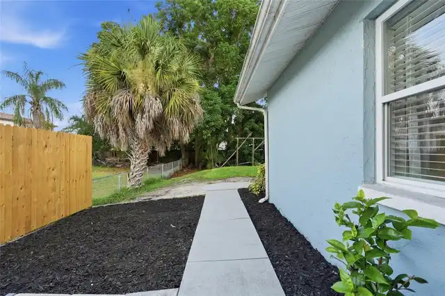 Listing Photo 7