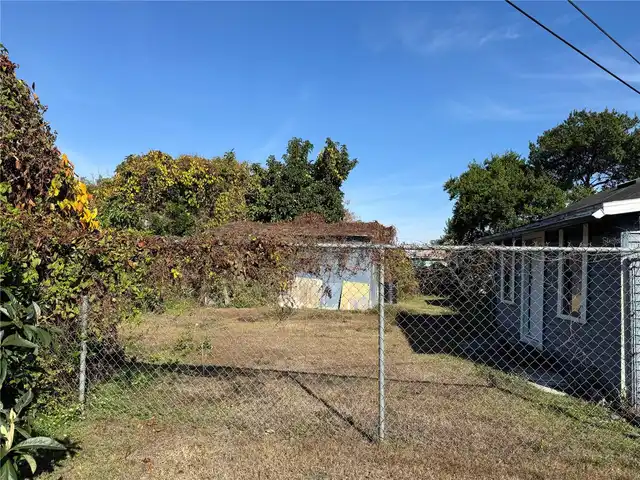 Listing Photo 15