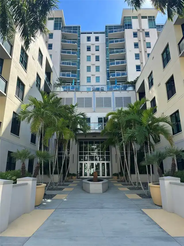 St Petersburg Real Estate