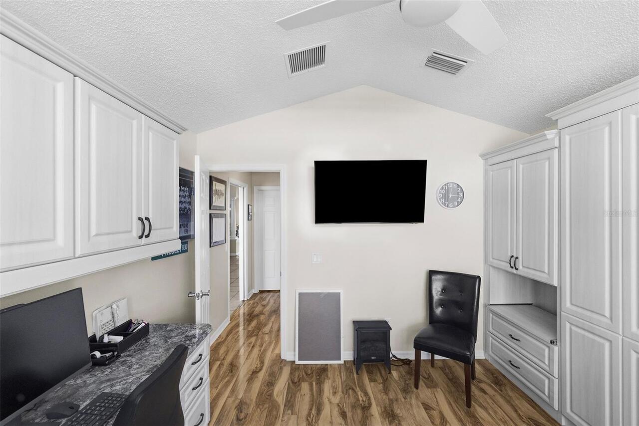 Listing Photo 23