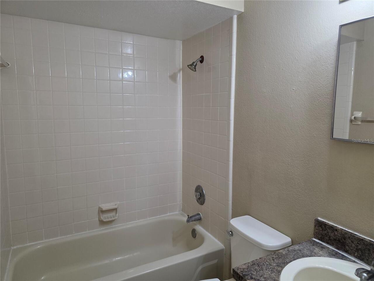 Listing Photo 10