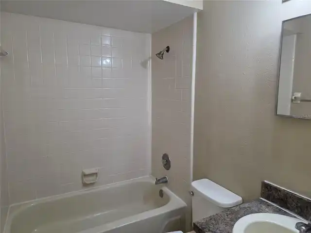 Listing Photo 10