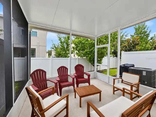 Listing Photo 8