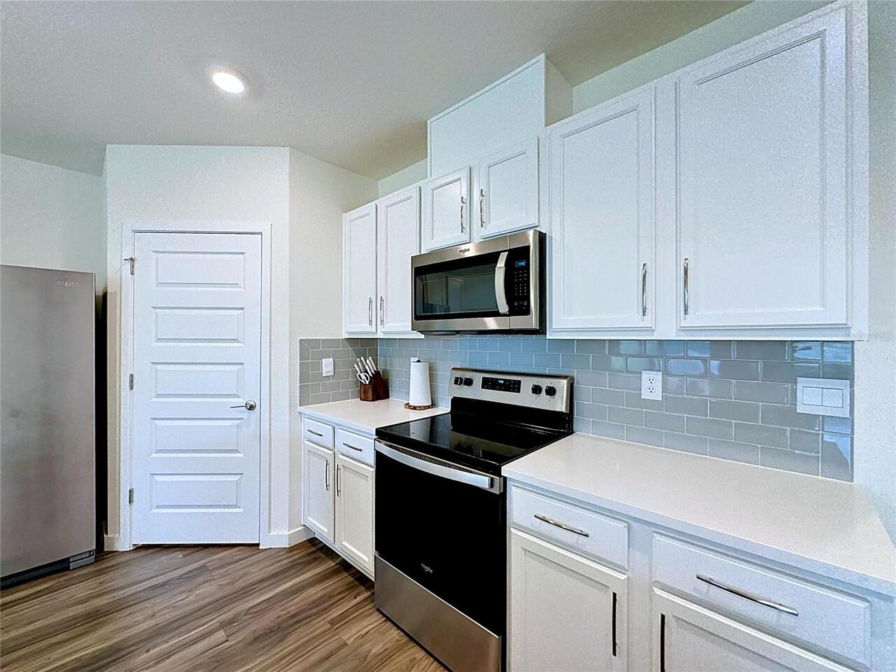 Listing Photo 11