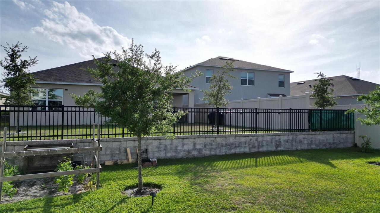 Listing Photo 32