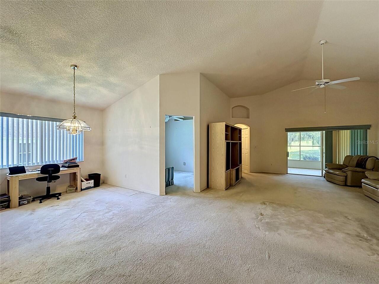 Listing Photo 10
