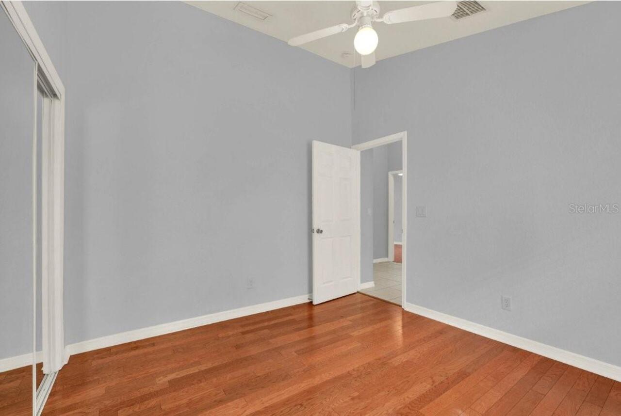 Listing Photo 17