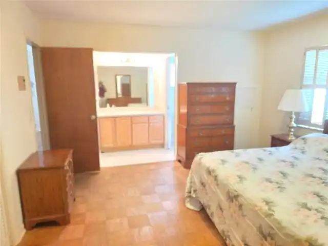 Listing Photo 22