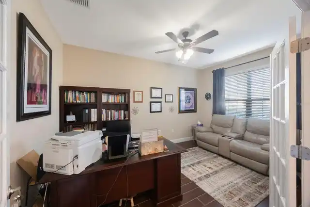 Listing Photo 8