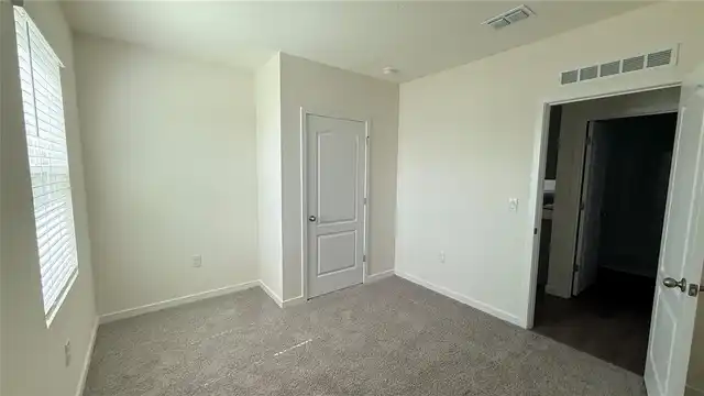Listing Photo 34