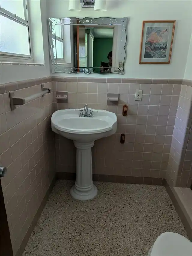Listing Photo 10