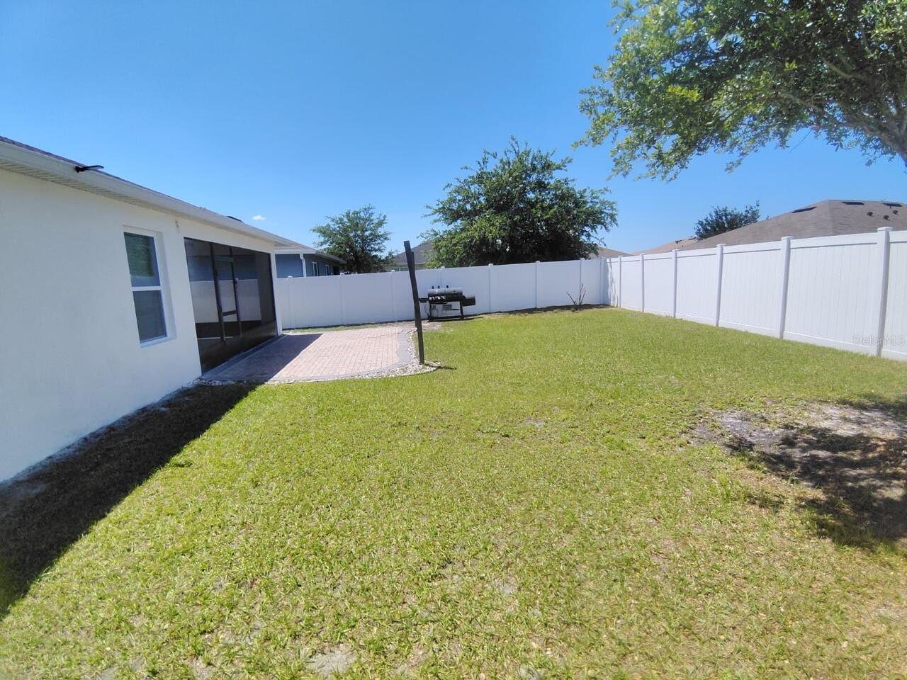Listing Photo 10