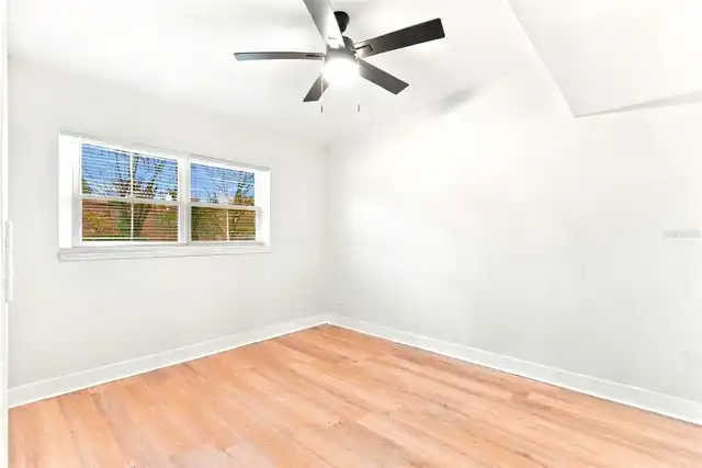 Listing Photo 13