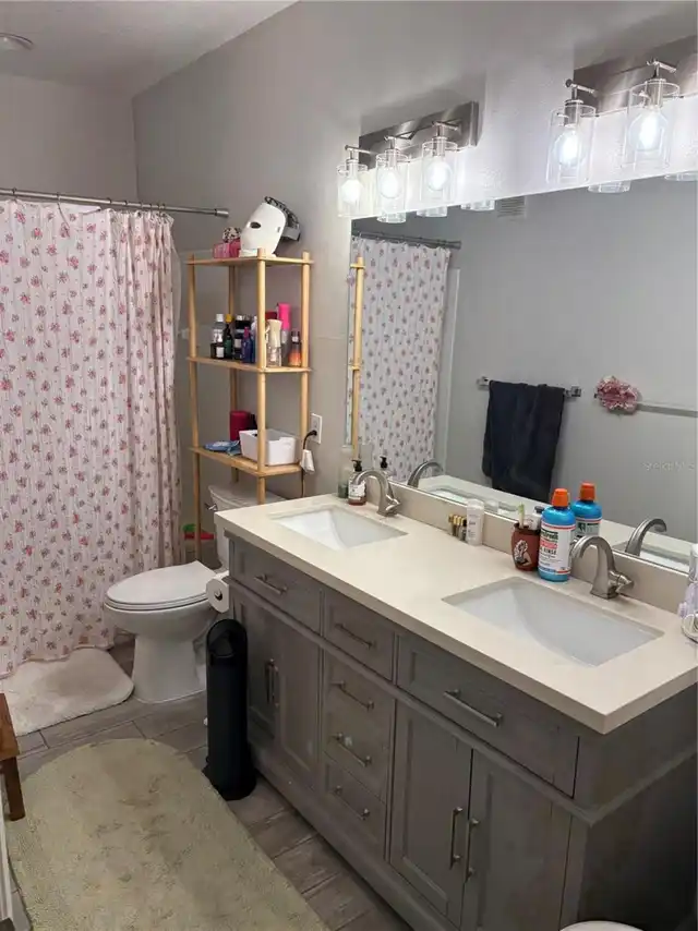 Listing Photo 7
