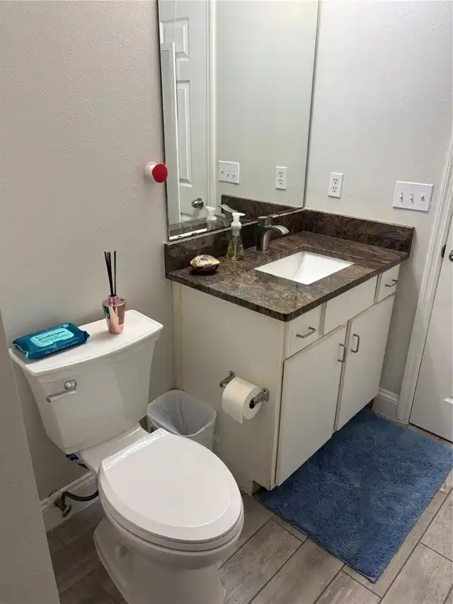 Listing Photo 8