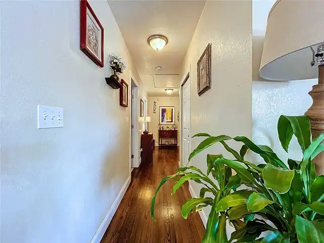 Listing Photo 16