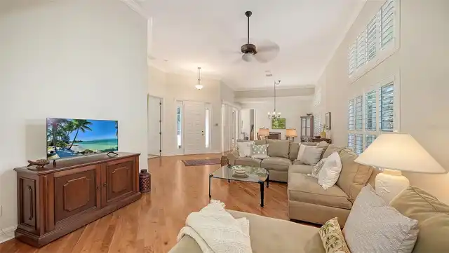 Listing Photo 23