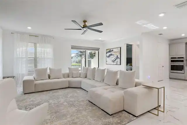 Listing Photo 19