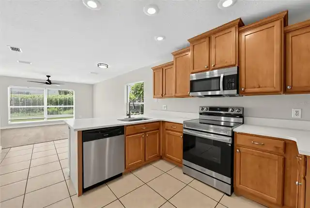 Listing Photo 9
